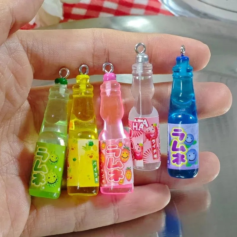 Resin Art Kits For Adults - ชาร์มเรซิ่นรูปขวดโซดาขนาดเล็ก 10 ชิ้น จี้รูปขวดเครื่องดื่มน่ารัก อุปกรณ์งานฝีมือ DIY